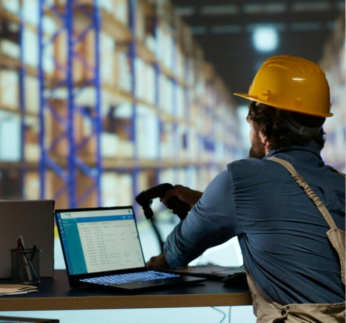 Why Freight Needs Omnichannel Customer Service Interconnected communication icons surrounding a freight truck or logistics symbol, representing omnichannel support.