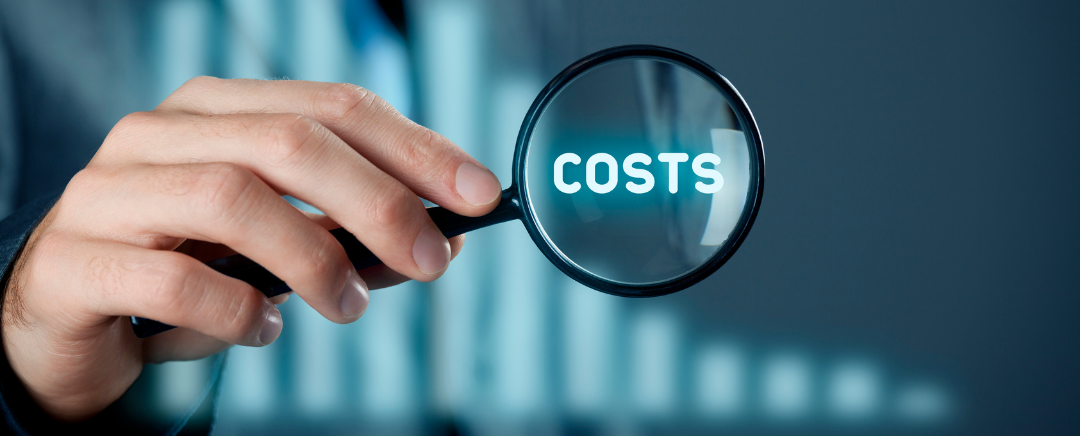 Boosting 3PL Efficiency with External Talent Infographic showing a 3PL company benefiting from cost savings and efficiency improvements through outsourced teams.